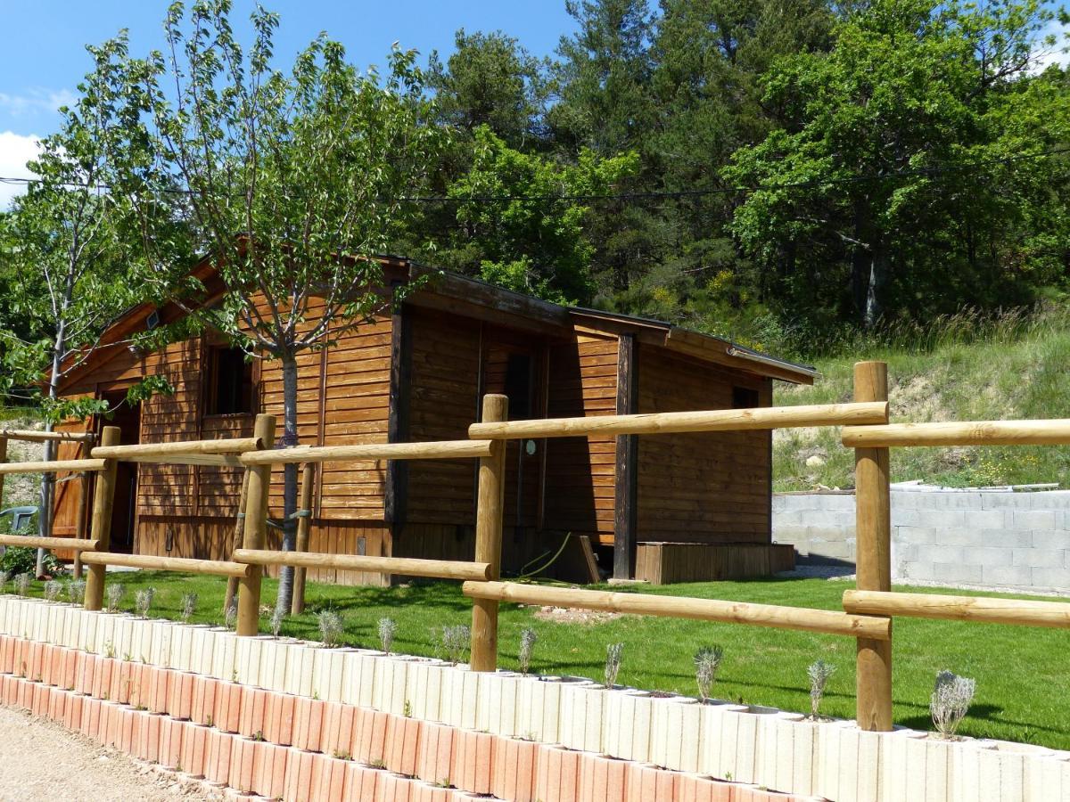 Les Cabanes De Bourras La Palud-sur-Verdon Exterior photo