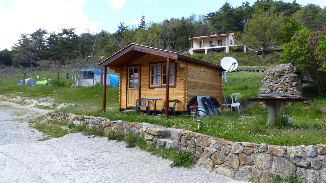 Les Cabanes De Bourras La Palud-sur-Verdon Exterior photo